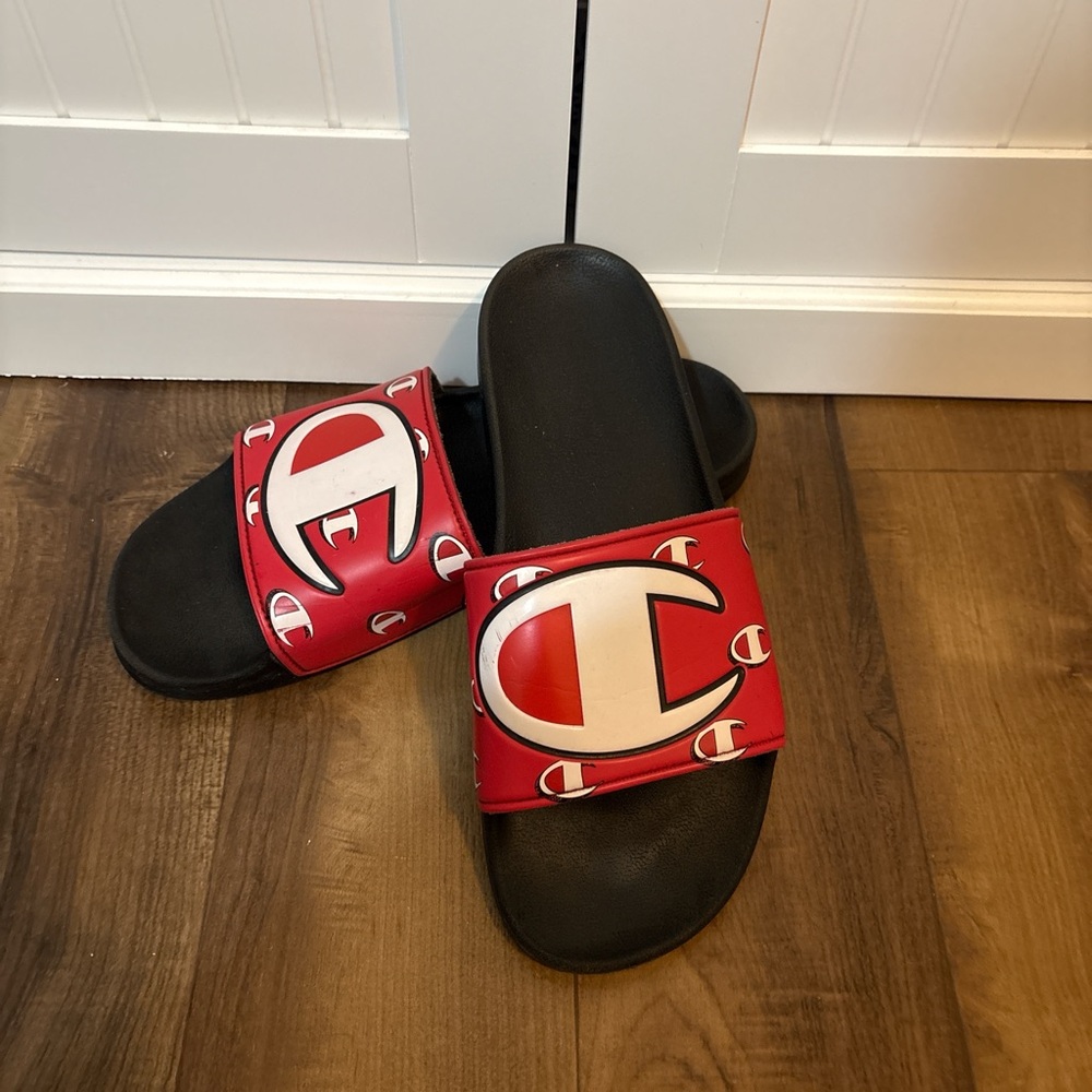 Champion Red Logo Slide Sandals Mens Size 10 Y2K Sporty Athletic Slides